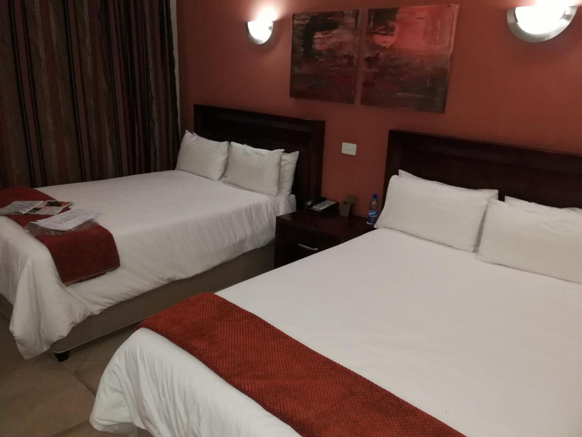 Royal Hotel Полокване Екстер'єр фото