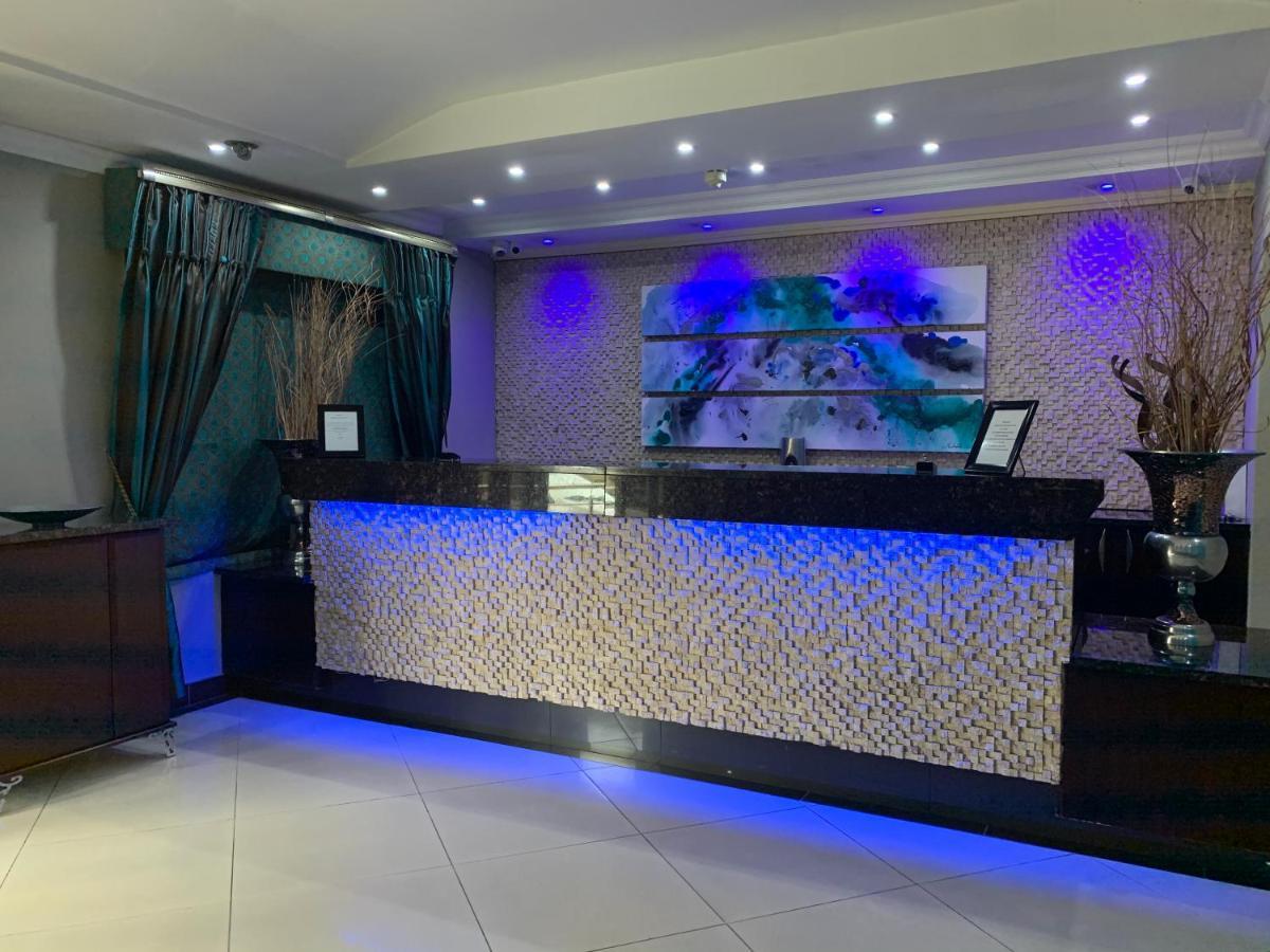 Royal Hotel Полокване Екстер'єр фото